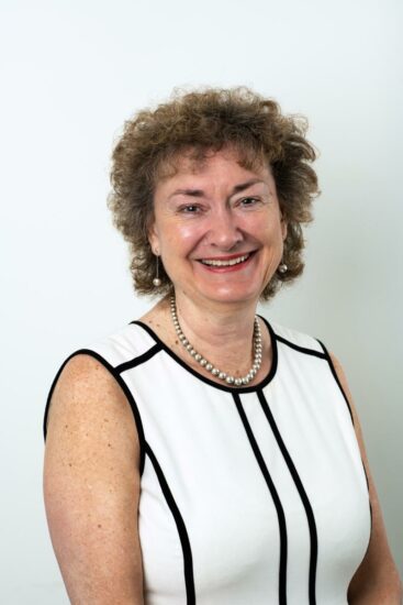 Portrait photo of Zoe Williams